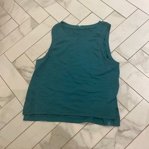 super cute lululemon tank top